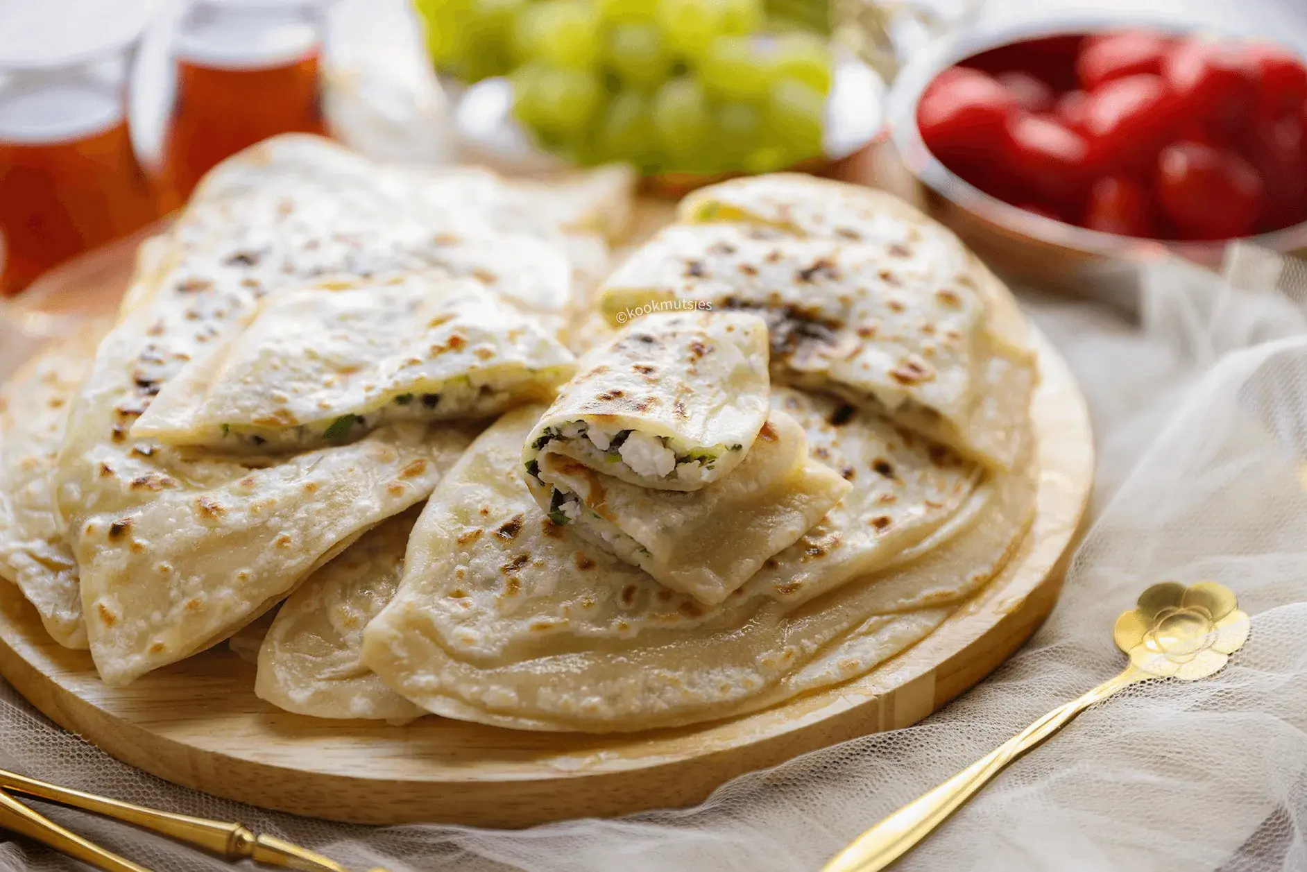Gozleme with filling
